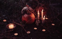 Про Halloween на английском: сочинение, идиомы, тест